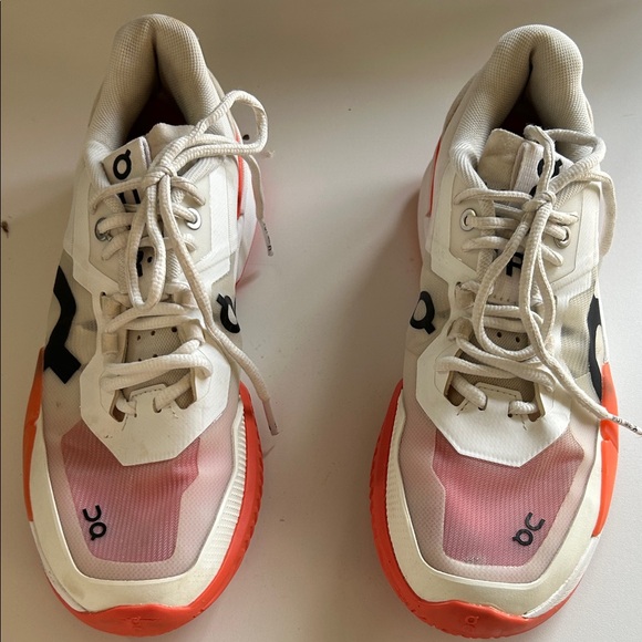 On Women’s Federer Court Shoes - Picture 1 of 4